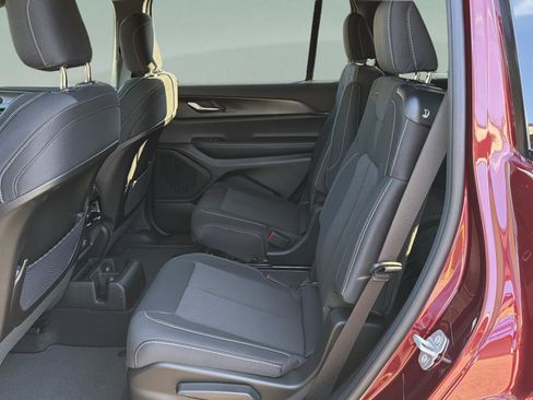 New 2026 Jeep Grand Cherokee L Laredo RWD image 32
