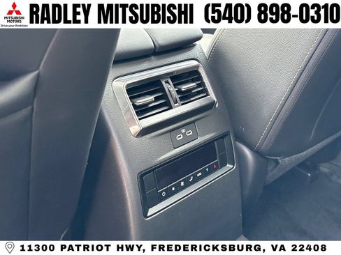 Used 2024 MAZDA CX-90 Plug-In Hybrid w/ Preferred AWD/4WD image 18
