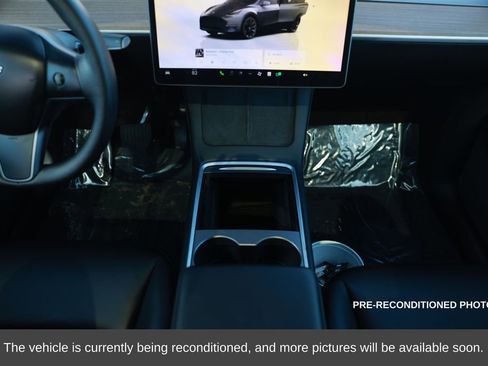 Used 2023 Tesla Model Y Long Range image 28