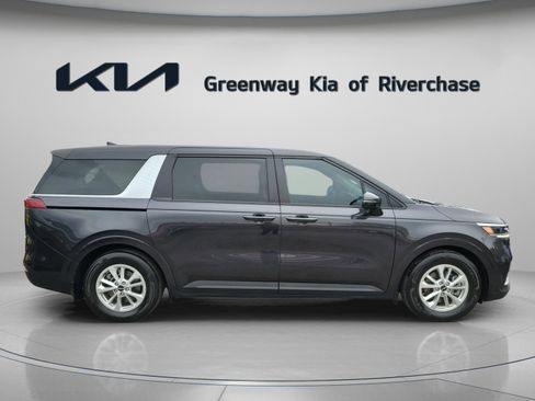 Certified 2024 Kia Carnival LX image 7