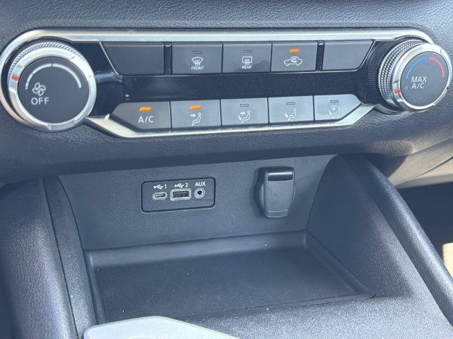 Used 2025 Nissan Altima 2.5 SV FWD image 29