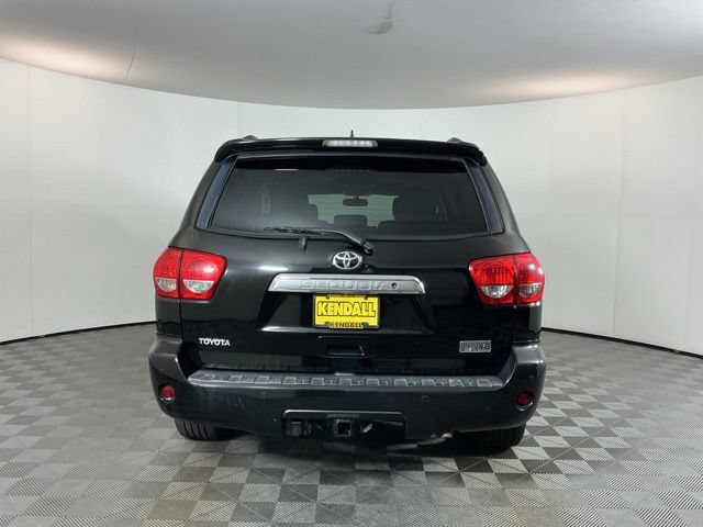 Used 2010 Toyota Sequoia Platinum AWD/4WD image 5