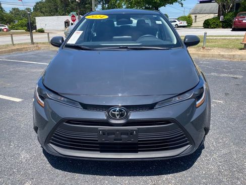 Used 2024 Toyota Corolla LE FWD image 19