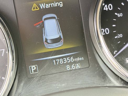 Used 2016 Nissan Rogue SL w/ SL Premium Package AWD/4WD image 8
