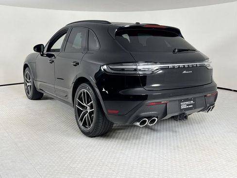 Certified 2024 Porsche Macan AWD/4WD image 3