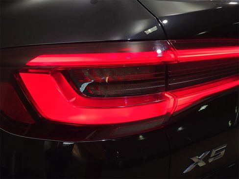 Used 2023 BMW X5 xDrive40i image 37