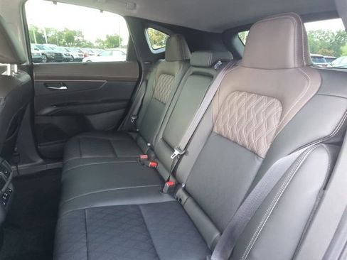 Used 2025 Nissan Murano Platinum w/ Cargo Package AWD/4WD image 7