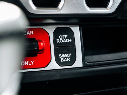 Used 2021 Jeep Wrangler Unlimited Rubicon AWD/4WD image 39
