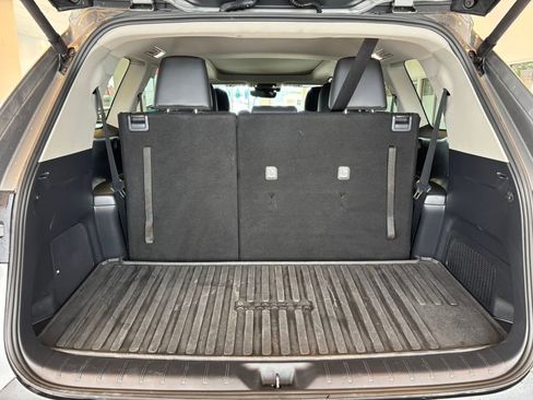 Used 2025 Toyota Grand Highlander AWD image 35