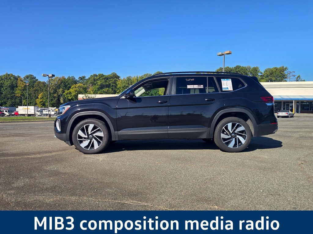 Used 2025 Volkswagen Atlas SE AWD/4WD image 5