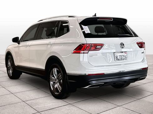 Used 2018 Volkswagen Tiguan SEL Premium AWD/4WD image 7