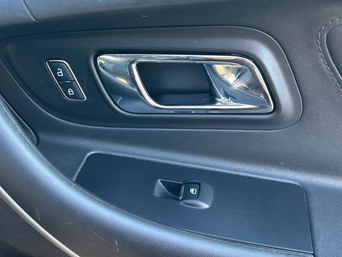 Used 2013 Ford Taurus SEL image 34