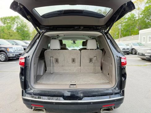 Used 2018 Chevrolet Traverse Premier AWD/4WD image 8