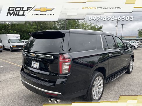 Used 2024 Chevrolet Suburban Premier AWD/4WD image 5