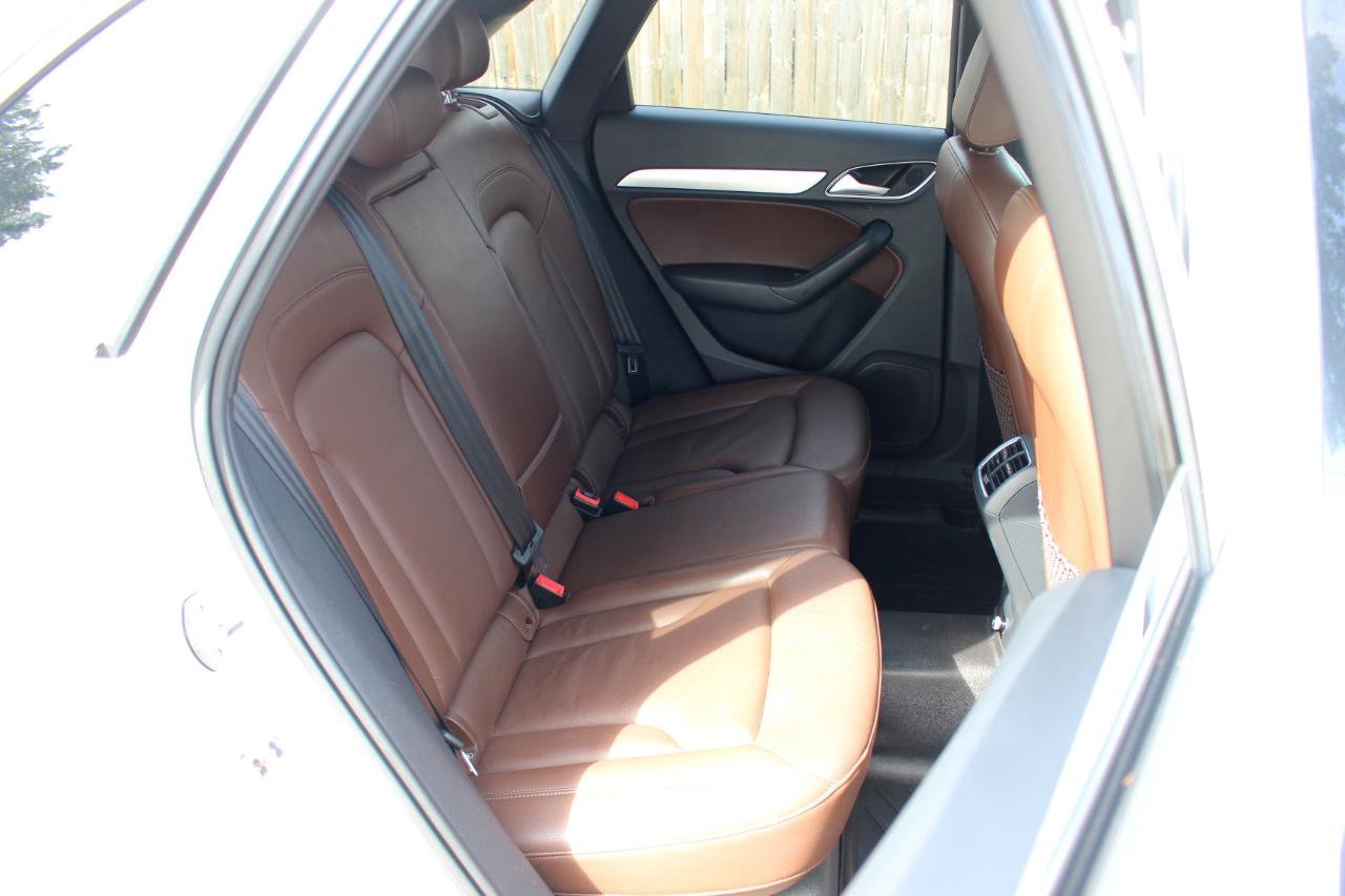 Used 2017 Audi Q3 2.0T Premium Plus w/ Premium Plus Package AWD/4WD image 39