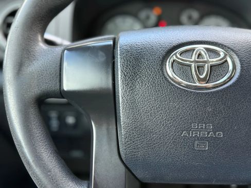 Used 2014 Toyota Tundra SR image 26