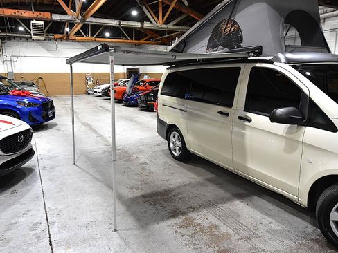 Used 2020 Mercedes-Benz Metris Passenger image 2