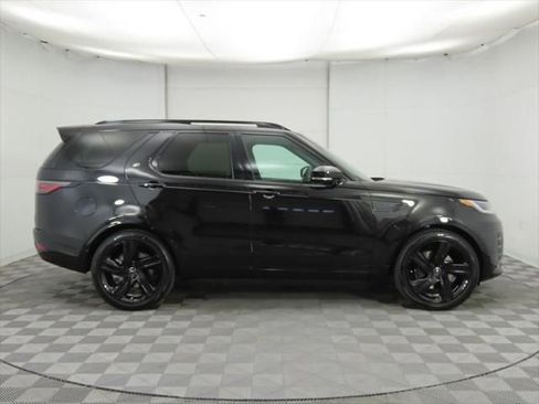 New 2026 Land Rover Discovery Limited Edition image 4