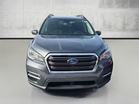 Used 2019 Subaru Ascent Premium image 2
