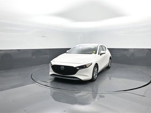 Used 2021 MAZDA MAZDA3 s image 3