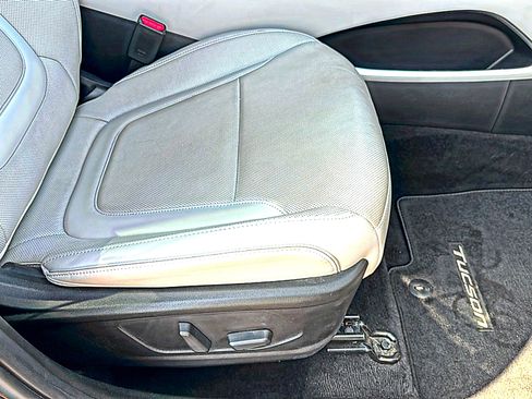 Used 2024 Hyundai Tucson Limited FWD image 26