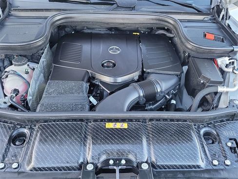Used 2025 Mercedes-Benz GLE 450e 4MATIC image 30