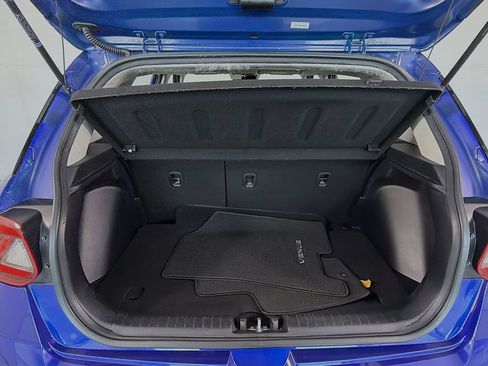 Used 2023 Hyundai Venue SEL FWD image 27