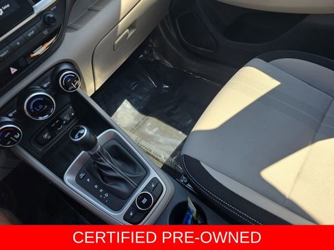 Certified 2026 Hyundai Venue SEL FWD image 25