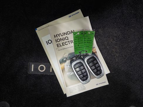 Used 2023 Hyundai Ioniq 5 Limited AWD/4WD image 25