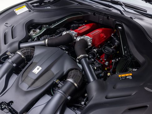 Certified 2019 Ferrari Portofino RWD image 46