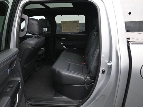 Used 2023 Toyota Tundra Platinum image 31
