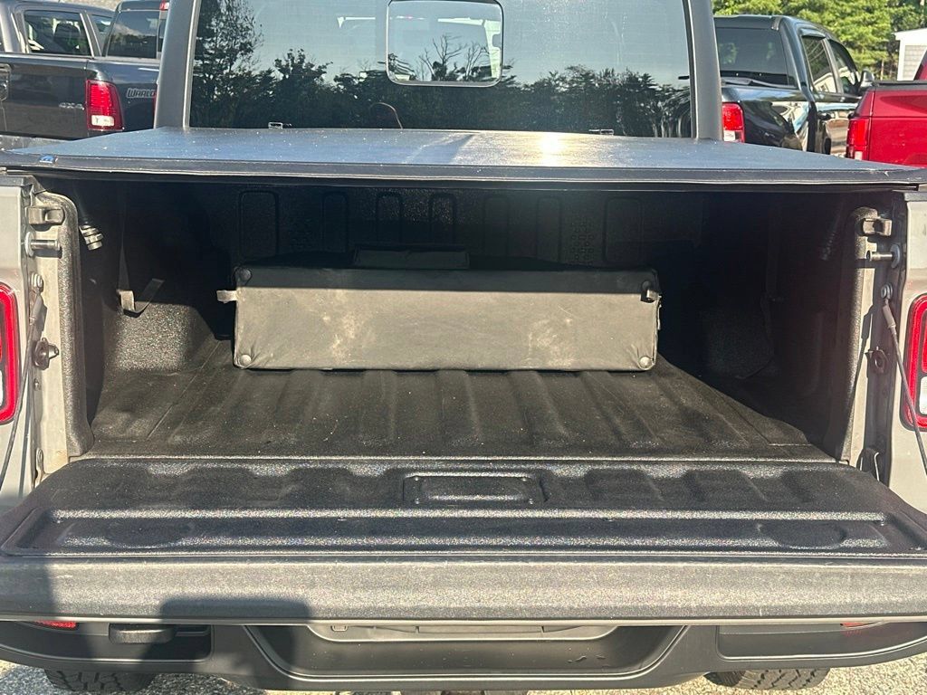 Used 2022 Jeep Gladiator Sport AWD/4WD image 32