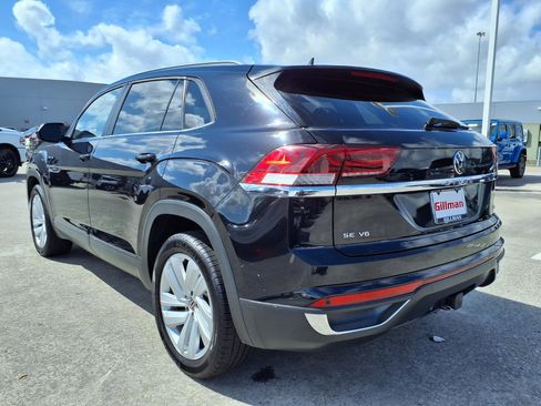 Used 2022 Volkswagen Atlas Cross Sport SE image 3