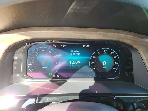 New 2026 Volkswagen Atlas SE image 17