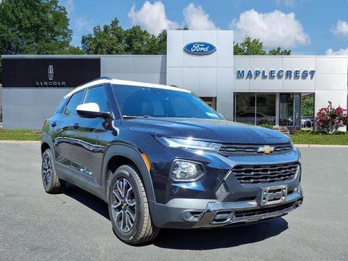 Used 2021 Chevrolet TrailBlazer ACTIV w/ Sun and Liftgate Package AWD/4WD image 1