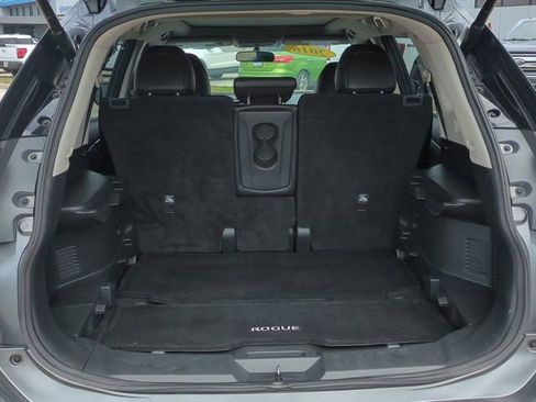 Used 2016 Nissan Rogue SL w/ SL Premium Package image 13