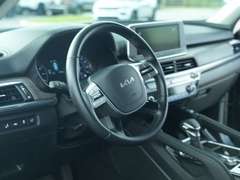Used 2022 Kia Telluride EX w/ EX Premium Package FWD image 30