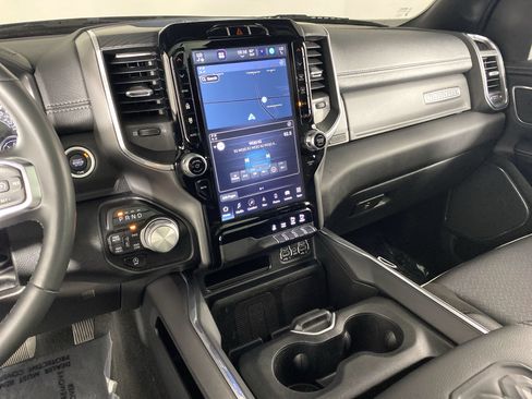 Used 2024 RAM 1500 Laramie AWD/4WD image 30