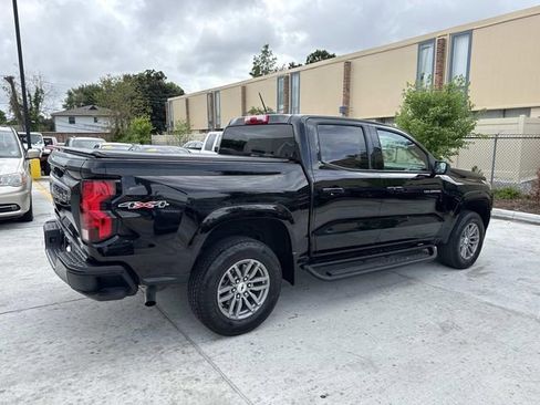 Used 2024 Chevrolet Colorado LT AWD/4WD image 7