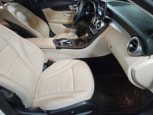 Used 2016 Mercedes-Benz C 300 Sedan image 20