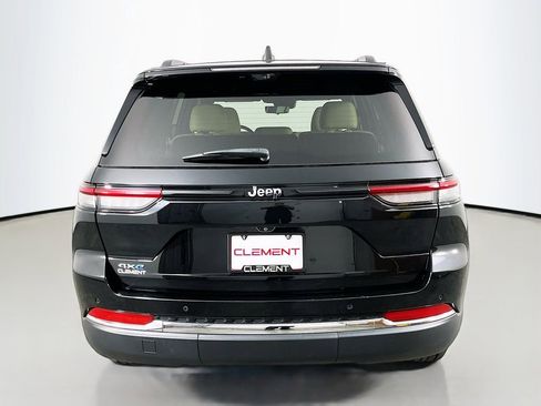Used 2022 Jeep Grand Cherokee Limited 4xe w/ Luxury Tech Group II AWD/4WD image 8