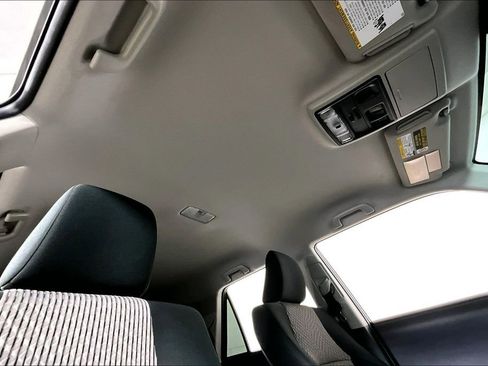 Used 2022 Toyota 4Runner SR5 image 22