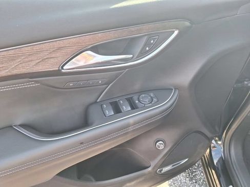 Used 2023 Buick Envision Avenir AWD/4WD image 17