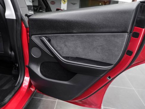 Used 2023 Tesla Model Y Long Range AWD/4WD image 44