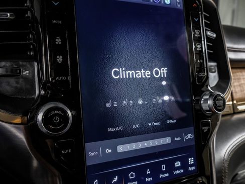 Used 2022 RAM 3500 Limited image 28