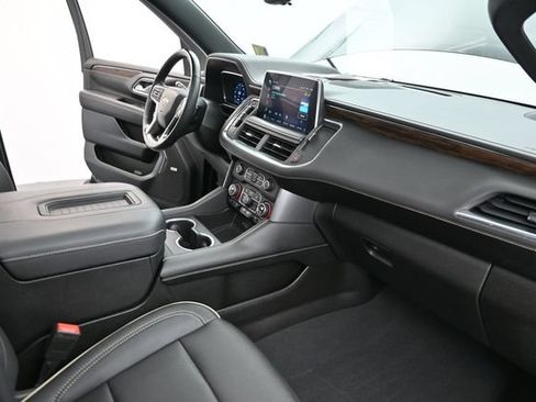 Used 2023 Chevrolet Tahoe Premier w/ Premium Package AWD/4WD image 30