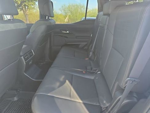 Used 2024 Lexus GX 550 image 14