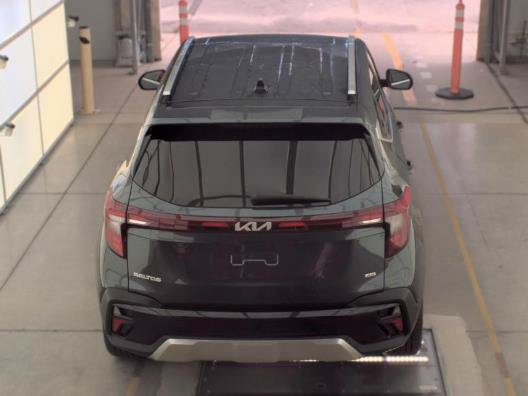 Used 2024 Kia Seltos EX AWD/4WD image 2