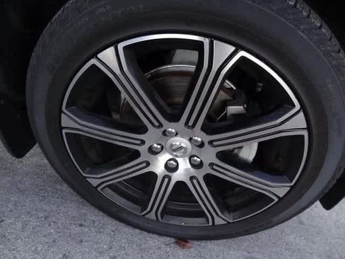 Used 2021 Volvo XC60 T5 Inscription w/ Advanced Package image 13