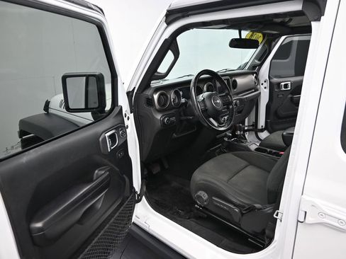 Used 2020 Jeep Wrangler Unlimited Sport image 12